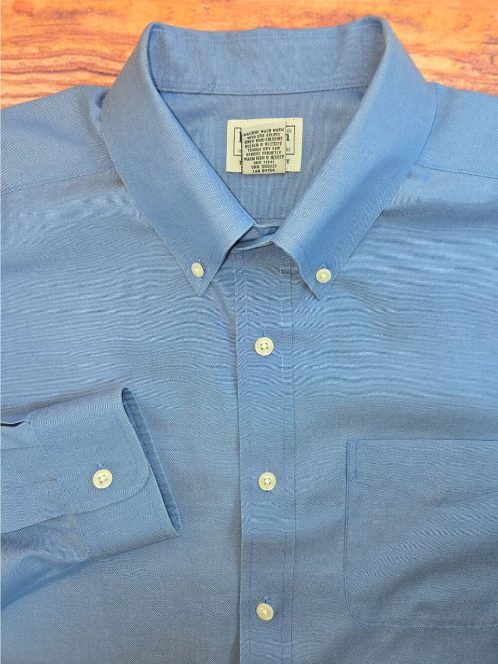 L.L. Bean Mens Traditional Fit Blue Dress Shirt Size 16-34 Medium